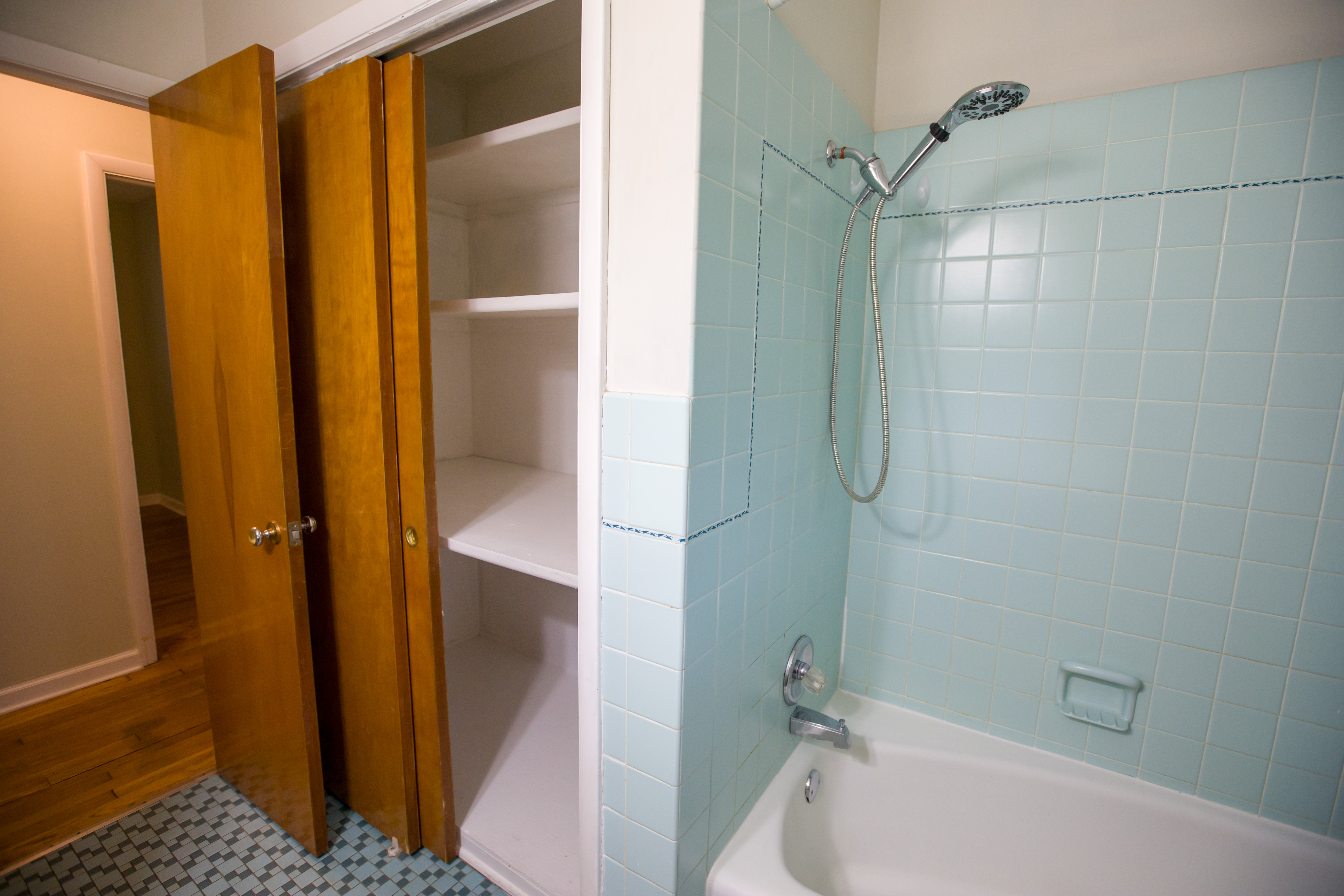 Bathroom1